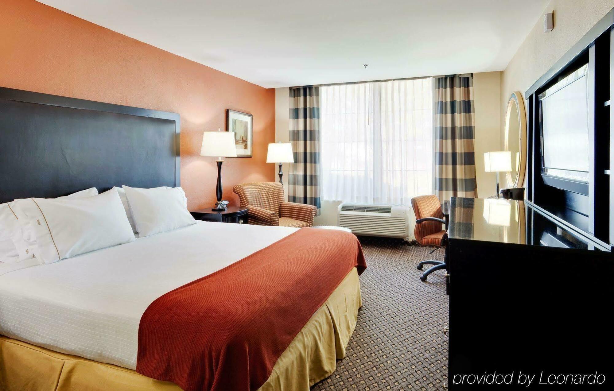 Holiday Inn Express Harrisburg East, An Ihg Hotel Номер фото